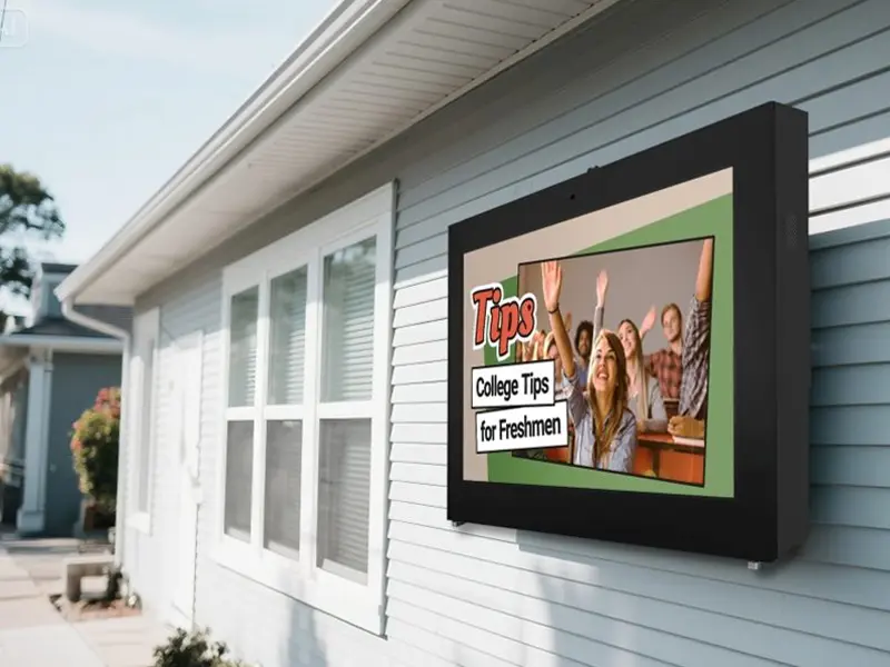 Digital Signage For Outdoor Street